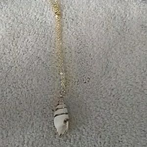 Gorgeous Spiral shell necklace brand new!